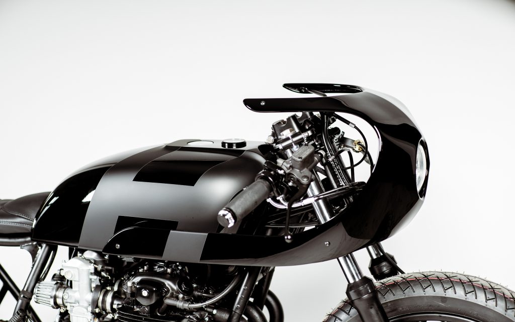 Hookie Co-Black Mamba-Honda CB550-cafe racer-custom-honda-CB550-allemagne-motorcycle-