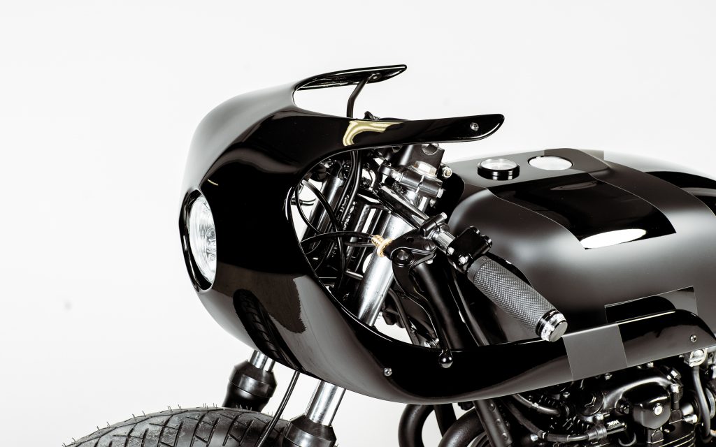 Hookie Co-Black Mamba-Honda CB550-cafe racer-custom-honda-CB550-allemagne-motorcycle-