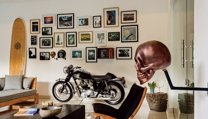 Porte-Casques tête de Mort,Support Mural pour Casque de Moto Skull, Support de Casques de Moto, Support de Casques de crâne d'artisanat en  résine, Casques de Rugby et Accessoires de vélo