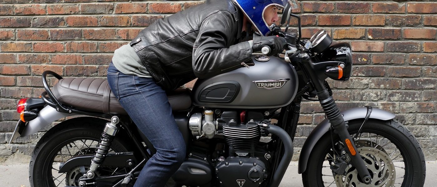 1 Mois En Triumph Bonneville T120 Black 1200cc 4h10