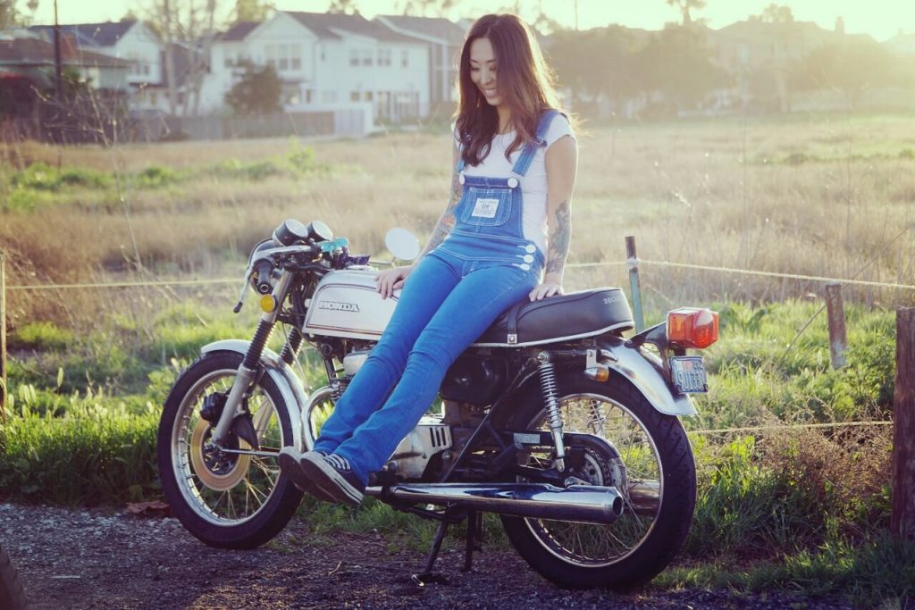 Lou Rider, lourider, lourider-lou-rider-dans-la-roue-de-danslarouede-4h10-4H10-moto-custom-kustom-motorcycle-girl-bike-ker-tokyo-2
