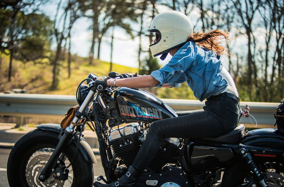 The Litas-womens-girls-rideuses-motardes-femme-femmes-motarde-groupe-club-moto-Hell Babes-France-custom-