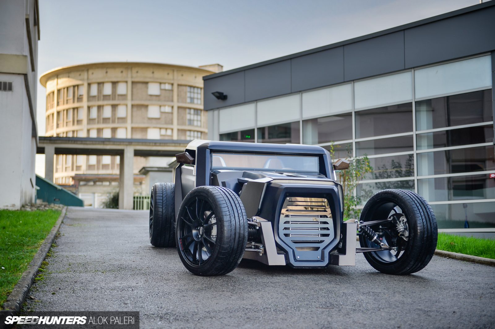 SBarro Eight le concept car Hot Rod made in France !