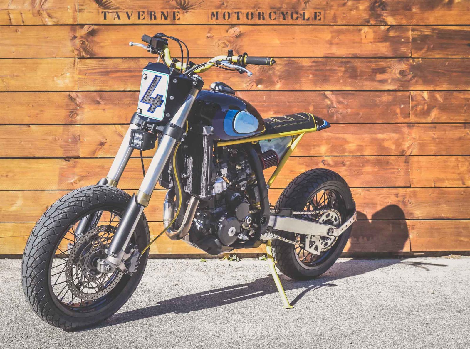 Taverne motorcycles Suzuki DRZ 400 custom cafe racer royal cambouis sud
