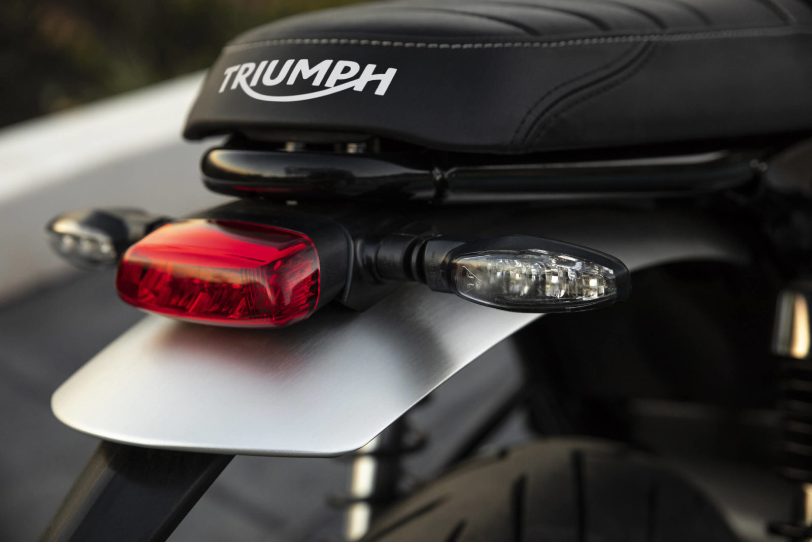 Triumph Speed Twin 1200 essai test avis comparatif prix occasion fiche technique