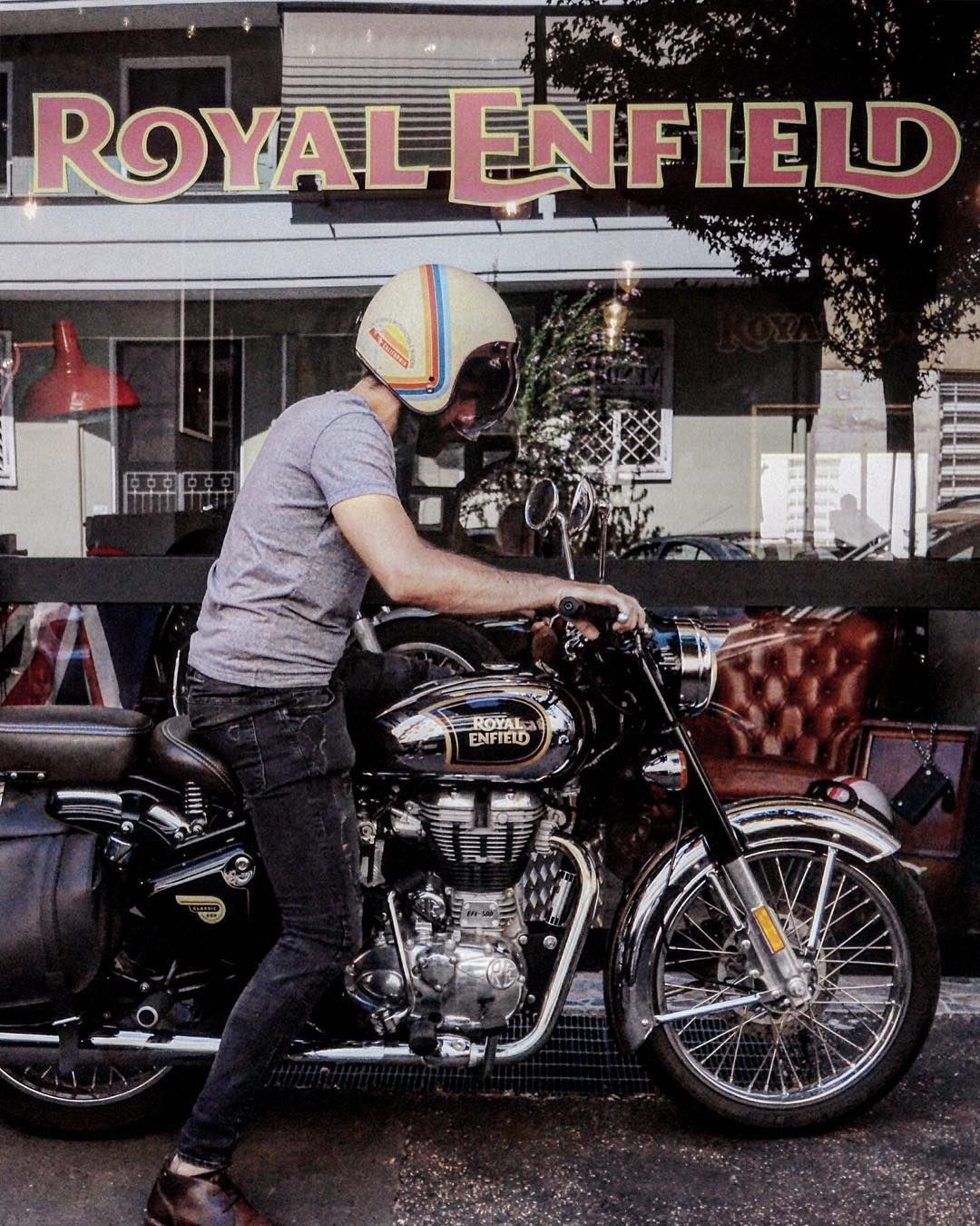 Notre essai de la Royal Enfield Classic Chrome: rendez-vous avec un mythe!