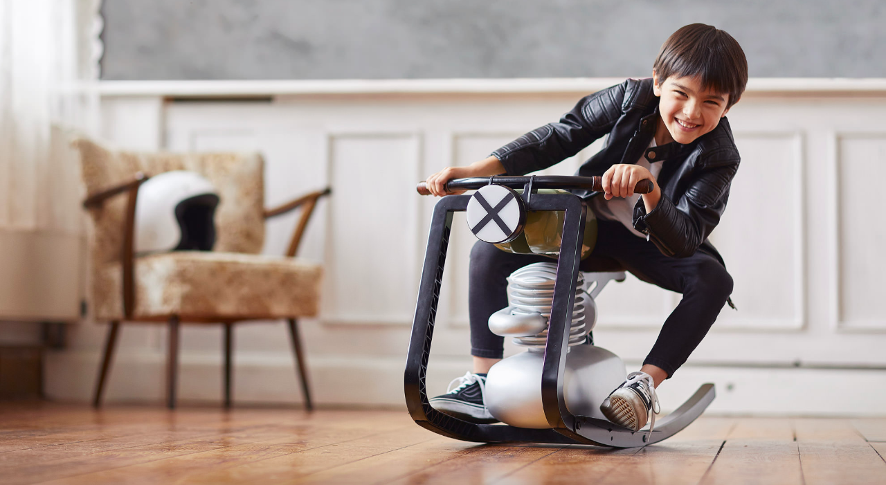 Comment transmettre la passion du deux-roues à votre enfant? Le MOTO ROCKER !