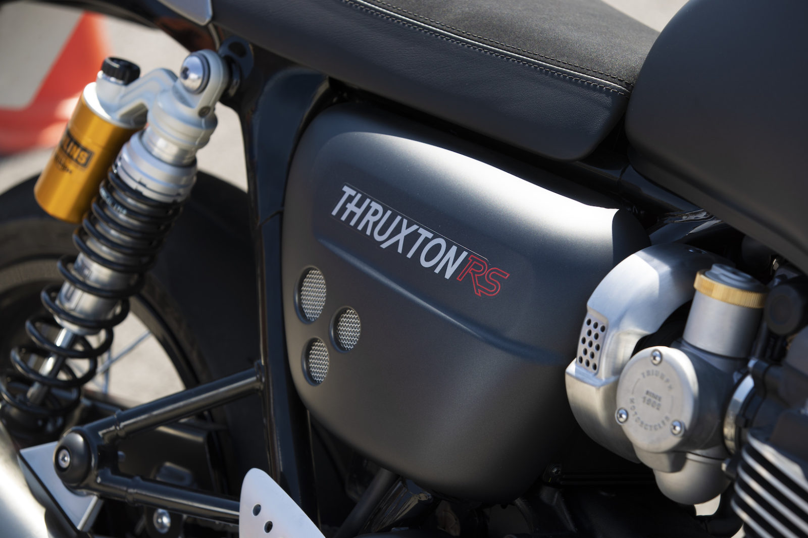 Triumph Thruxton RS test avis prix fiche technique vitesse chevaux