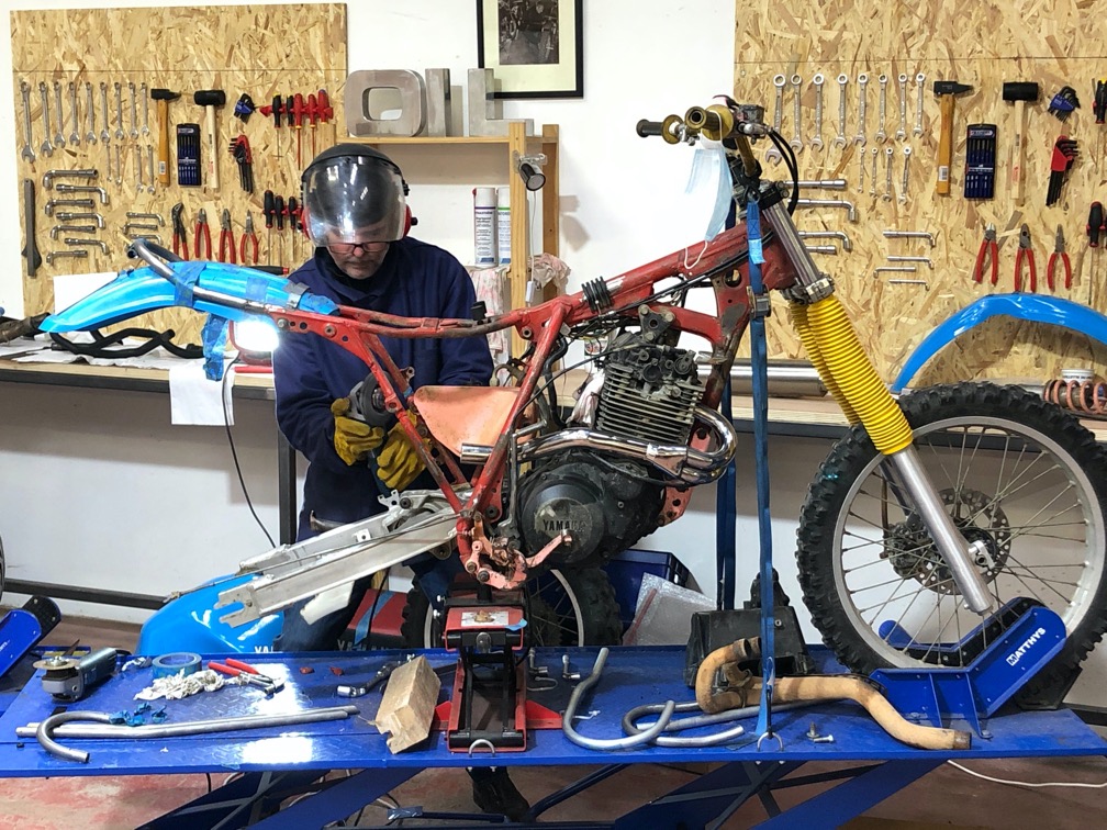 garage atelier participatif moto paris