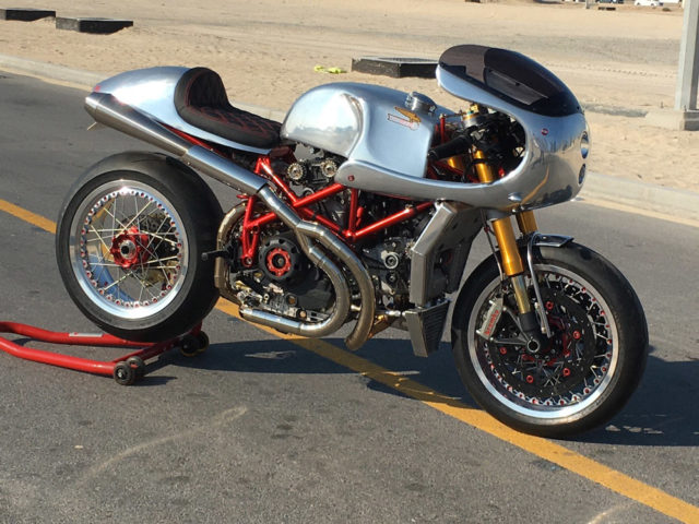 Ducati 996 Cafe Racer par Vendetta Racing | 4h10