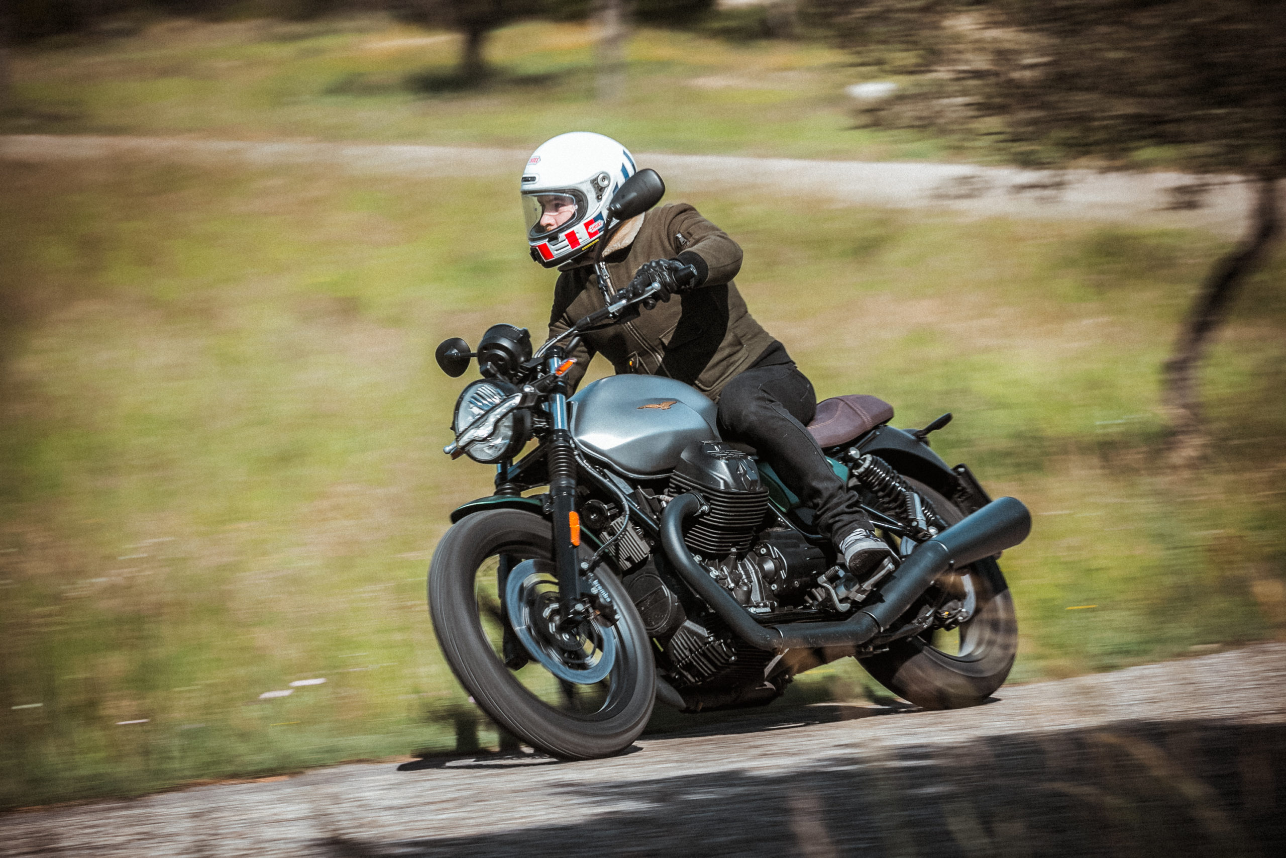 Moto Guzzi V7 850 2021 test avis