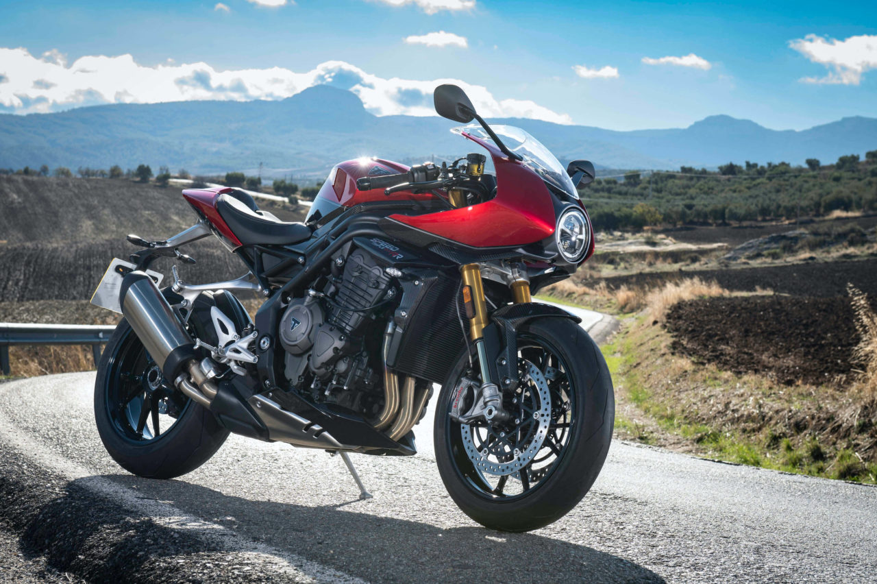 TEST Triumph Speed Triple 1200 RR : le meilleur cafe racer ? | 4h10