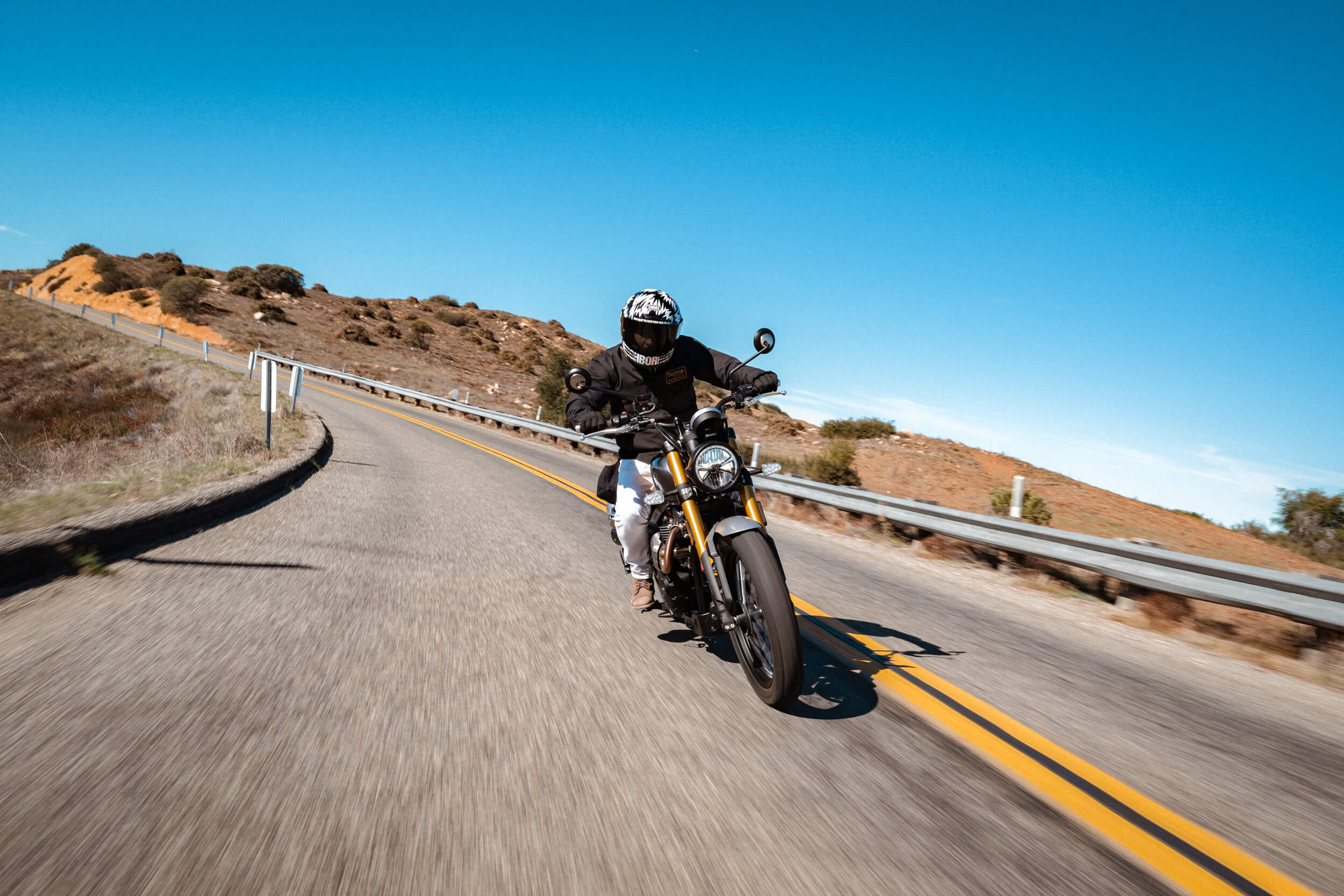 triumph modern classics 2026 scrambler 900 test essai avis