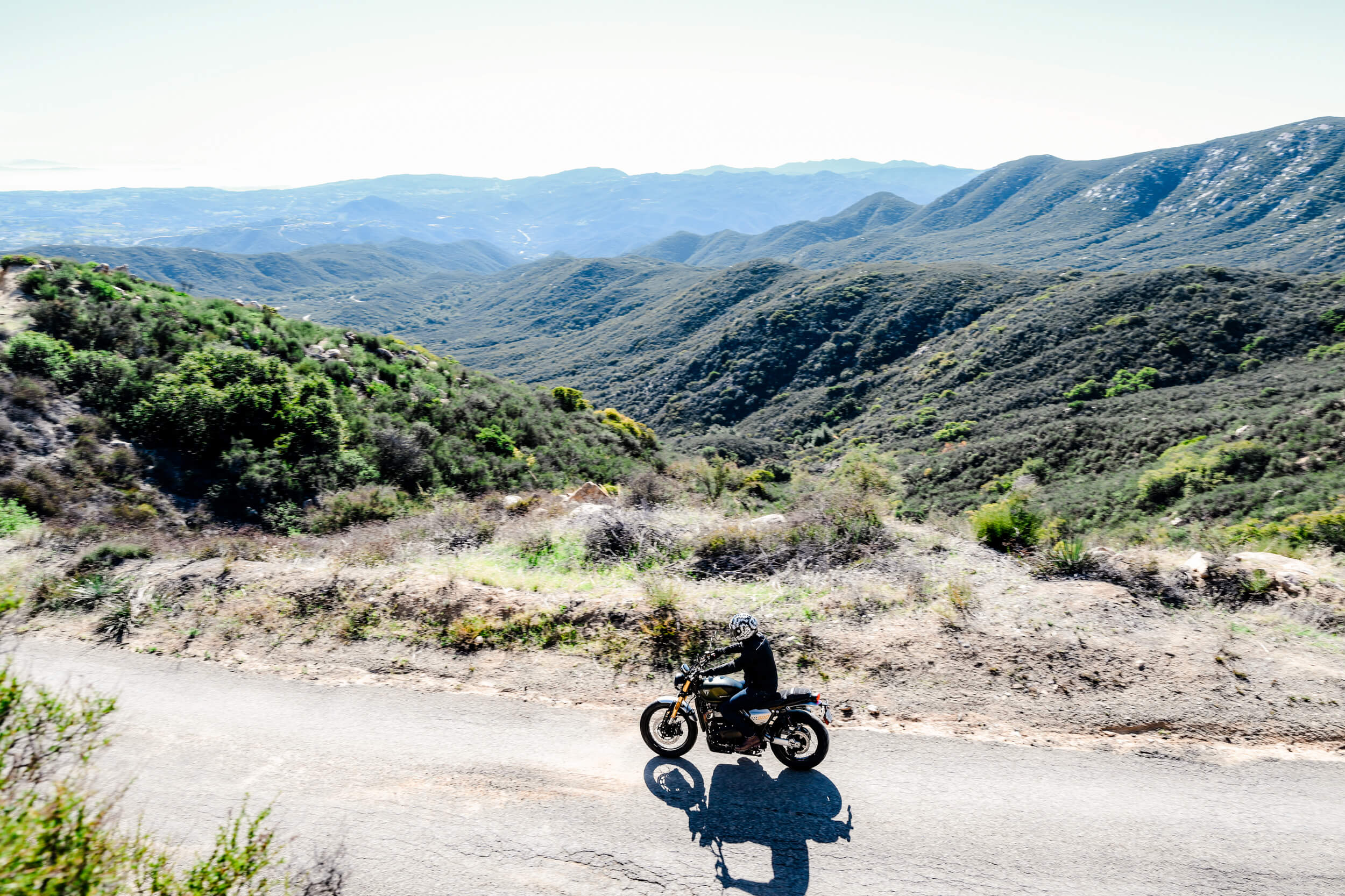 triumph modern classics 2026 scrambler 900 test essai avis
