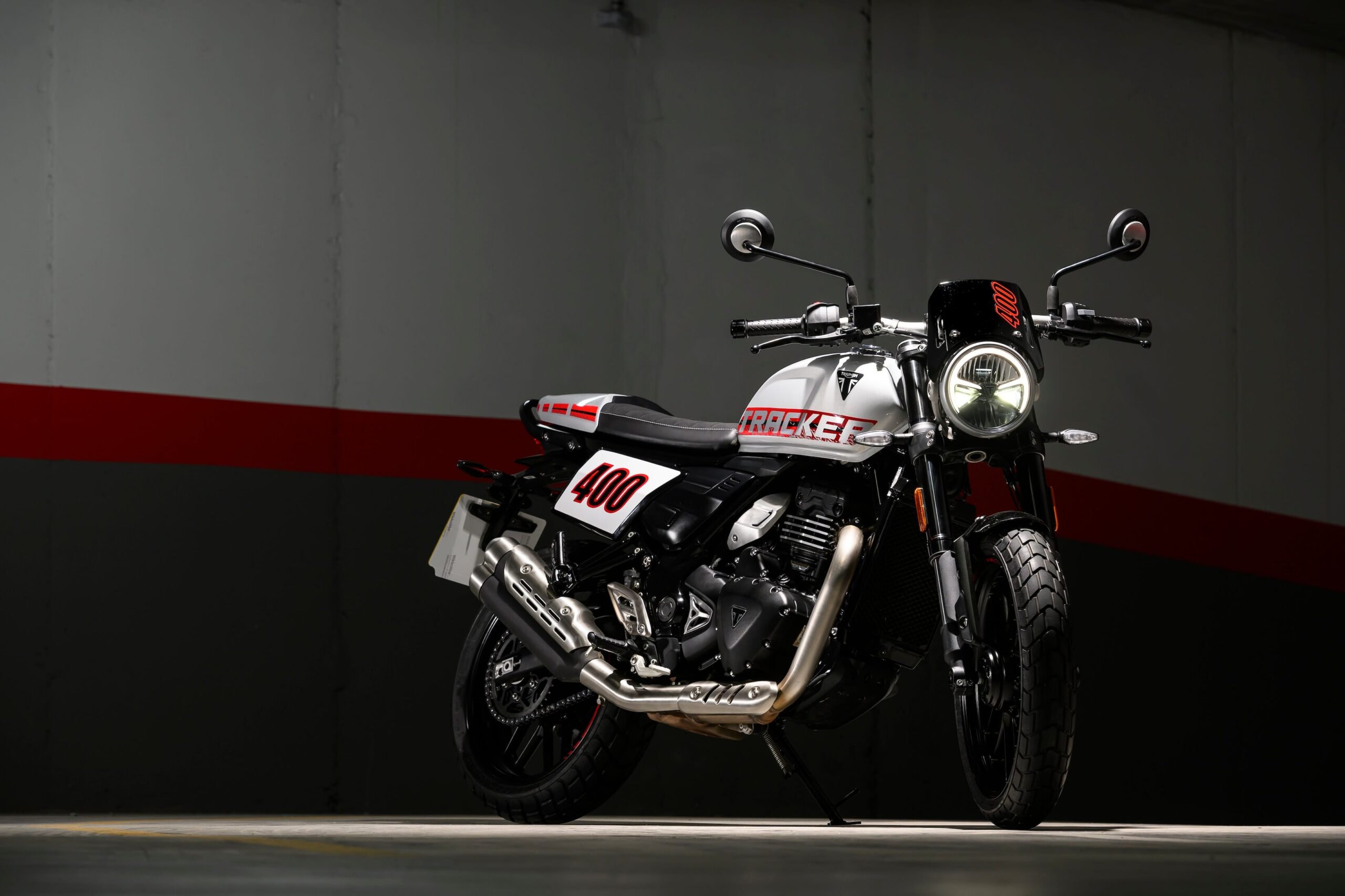Triumph Tracker 400 test